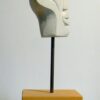 Visage en pierre (tuffeau) Sculpture de Fred Soula, sculpteur en Dordogne