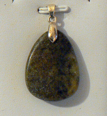 Pendentif Goutte Stéatite 06