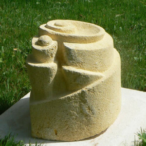 Hélicoïde - pierre de Cénac - 2007 Sculpture abstraite en pierre réalisée par Fred Soula, sculpteur en Dordogne