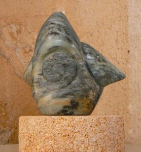 Ange - Stéatite - 2012 Sculpture abstraite en stéatite réalisée par Fred Soula, sculpteur en Dordogne